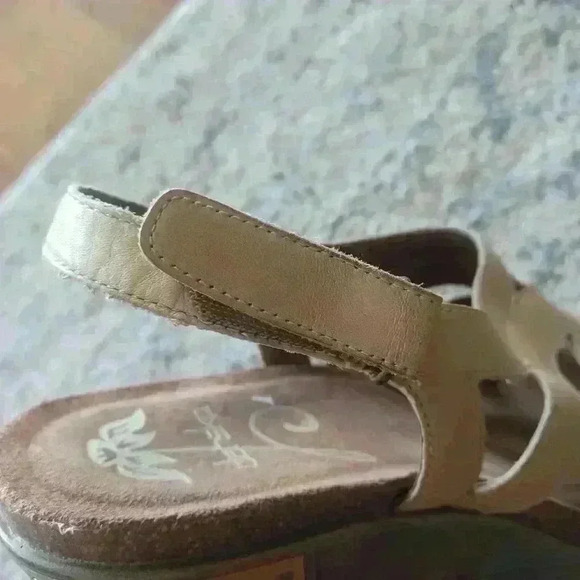 Dansko Womens Tan Leather Felecia Strappy Wedge Heels 41 - Picture 7 of 14